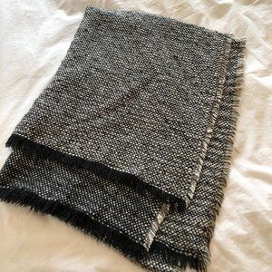Banana Republic Chunky Scarf